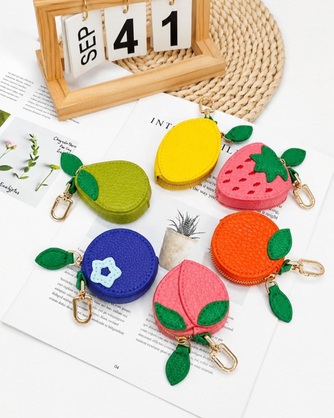 Vegan Leather Fruit Coin Purse Keychain, Mini Zipper Pouch, Kawaii Bag Charm