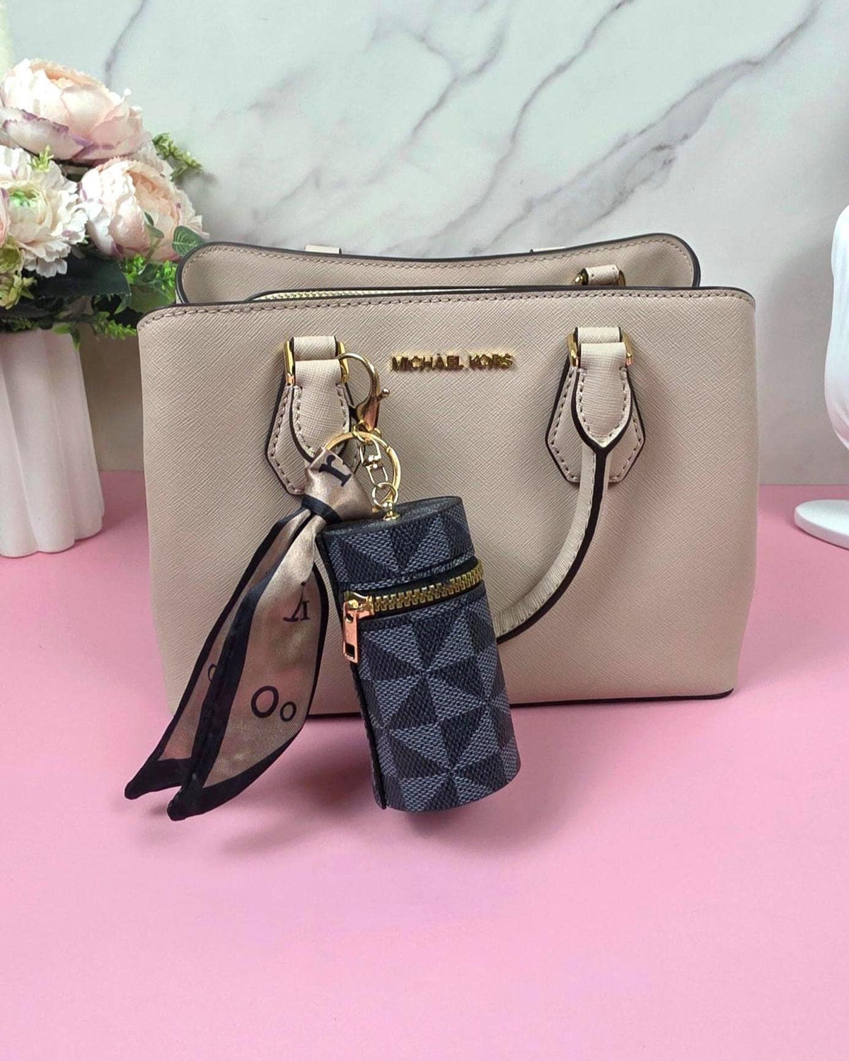 Mini Coin Purse Keychain, Vegan Leather Coin Pouch, Zipper Wallet Charm, AirPods Case, Purse Accessory, Gift for Women