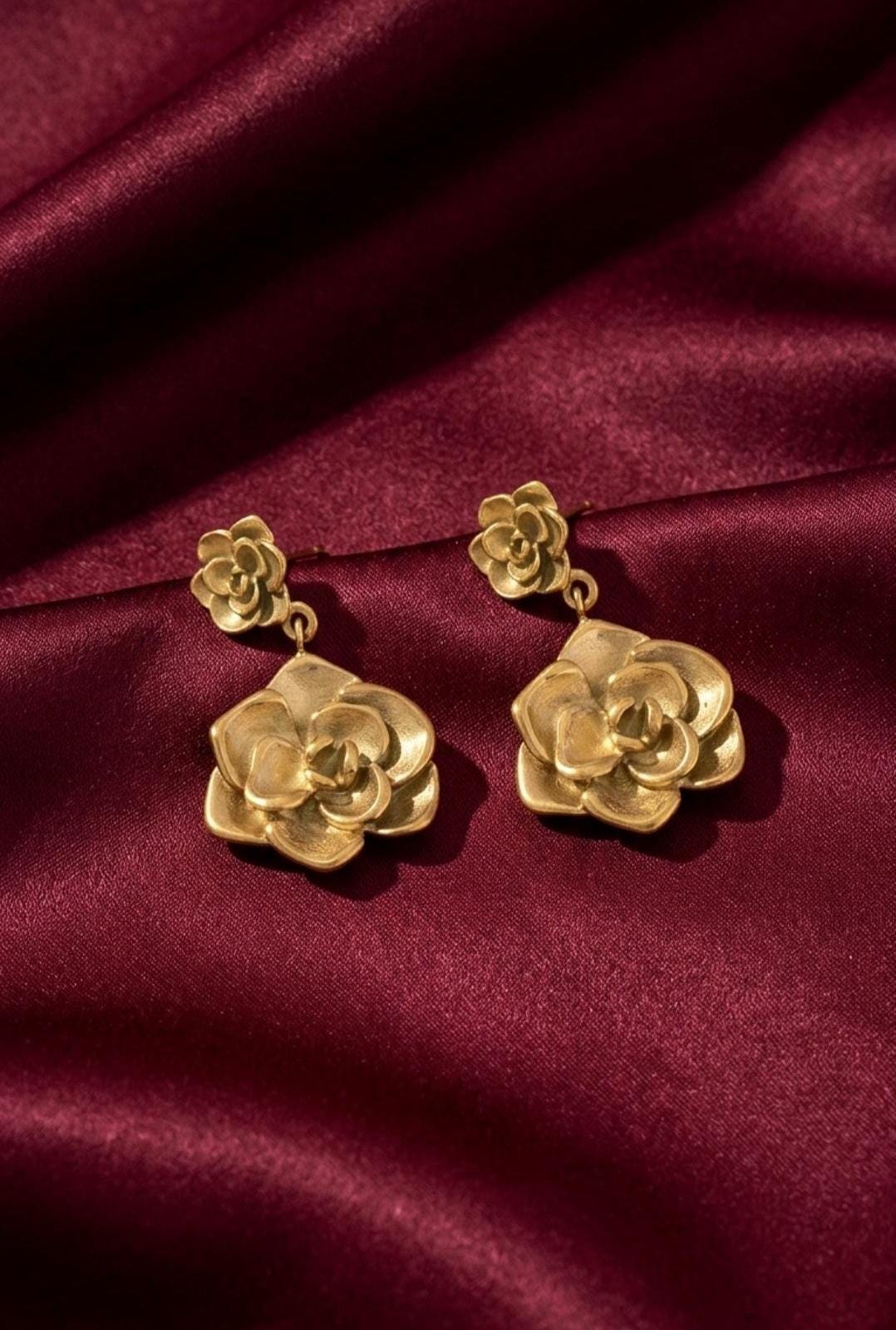 Flower Drop Earrings, 18K Gold Plated Stainless Steel Floral Dangle Earrings, Water Resistant Hypoallergenic, Gift for Women