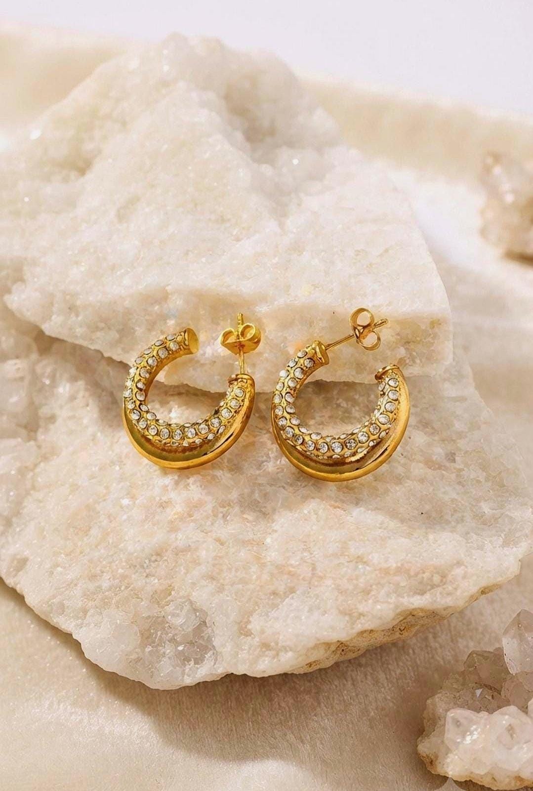 Nova Gold Hoop Earrings, 18K Gold Plated Zircon Hoop Earrings, Chunky Huggie Earrings, Minimalist Everyday Jewelry Gift