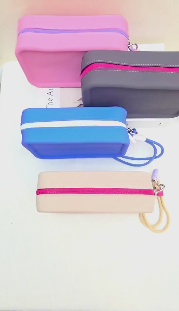 Waterproof Silicone Makeup Bag: Travel Toiletry Organizer Pouch, Minimalist Style